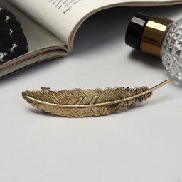 Цена за 2 шт. Заколка - автомат для волос «Либерти», перо, 11 см, золото