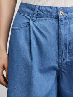 Джинсовые шорты А-силуэта со складками / Zarina  фото 6