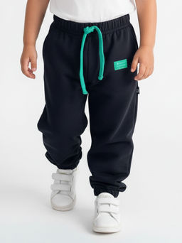 Спортивные штаны на резинке 22-0517 черный|зеленый