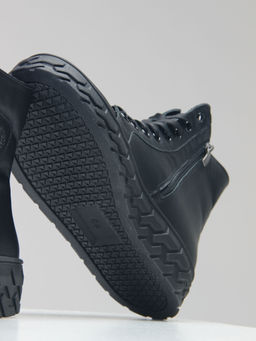 Ботинки 214.icebergbl.Black/Байка