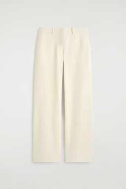 PANTAL?N STRAIGHT LEG SLIM FIT CON TEXTURA