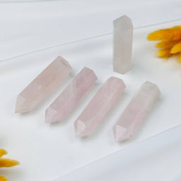 Кристалл из Розового кварца