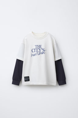 DOUBLE-SLEEVE T-SHIRT WITH CONTRAST SLOGAN