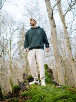 Худи мужское зеленое с принтом Беловежская пуща т.зеленый +печать 121927 - Mark formelle фото 2