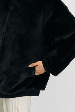 Бомбер из экомеха