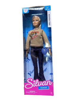 Кукла "Silvan. Девушка. Younger" 30см в коробке (HP1214273-4) подвижные кисти рук; в джинсах клеш, свитере и босоножках, с сумочкой