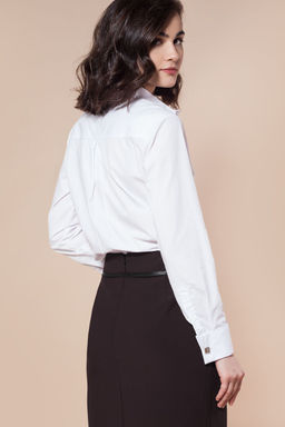 Классическая рубашка с актуальным манжетом под запонки, с запонками высокого качества в подарок.