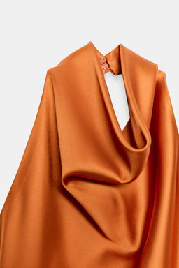TOP HALTER SATINADO / Naranja