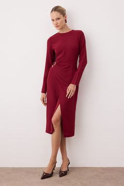 Bordo Duz A Kesim Aksesuar Detayl? Midi Dokuma Elbise TWOAW26EL00182 - Trendyolmilla фото 2