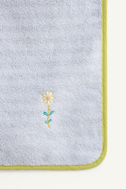 PONCHO TOALLA RAYAS VIVOS CONTRASTE LIMITED EDITION / rayas - Zara фото 9