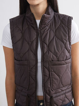 Dik Yaka Kapitone Oversize Kad?n ?i?me Yelek