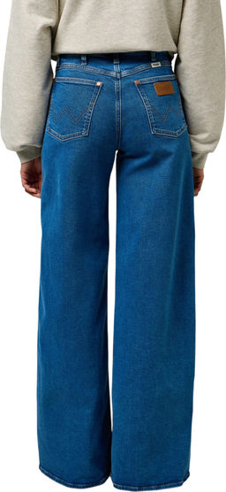 Джинсы женские