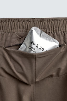 PANTALONES CORTOS B?SICOS ENTRENAMIENTO / Gris topo - Zara фото 10
