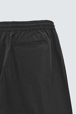 PANTAL?N JOGGER T?CNICO BANDAS CONTRASTE / Negro - Zara фото 10