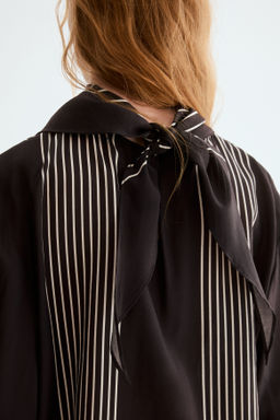 Blusa con pa?uelo decorativo - H&m фото 4