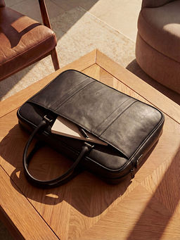 Deri G?r?n?ml? Erkek Laptop ?antas?