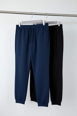 Siyah-Lacivert Regular/Normal Kesim Lastik Pacal? Buyuk Beden Esofman Alt? TMNAW26AJ00000