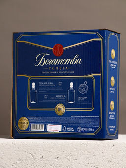 Подарочный набор Богатства: гель для душа, шампунь для волос, мочалка для тела, Чистое счастье