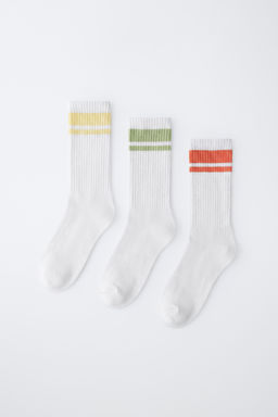 PACK TRES CALCETINES ALTOS RAYAS DEPORTIVAS / Blanco - Zara фото 9