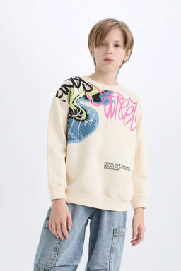 Толстовка оверсайз с широким вырезом и принтом для мальчиков