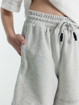 Шорты для девочек серые с печатью - Mark formelle фото 5