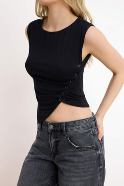 Siyah Fitted/Vucuda Oturan Kay?k Yaka Dugmeli Crop Yumusak Orme Bluz TWOSS26BZ00153