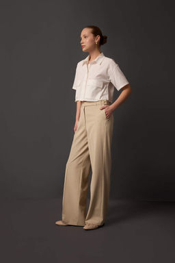 Широкие брюки стандартной длины с высокой талией