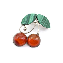 Брошь из малахита и сердолика "Вишенка" 21*29мм