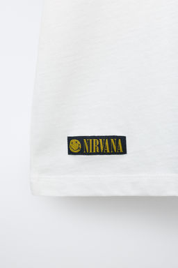 CAMISETA ESTAMPADA NIRVANA ® / Crudo