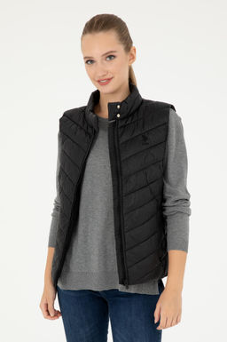 Женский черный жилет Неожиданная скидка в корзине