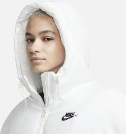 Пуховик женский