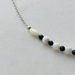 Колье на цепочке с подвеской из Перламутра и черного Агата 42 см +