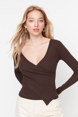 Koyu Kahverengi Fitted/Vucuda Oturan Kruvaze Yaka Uzun Kol Fitilli Esnek Orme Bluz TWOAW21BZ1274