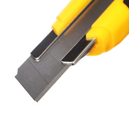 Нож канцелярский 18 мм, Calligrata TOP, пластиковый, фиксатор, 2 штуки лезвий