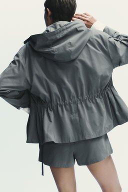 HOODED JACKET
