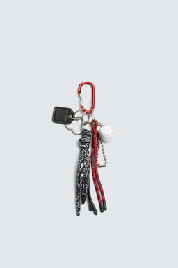 MULTI-CHARM KEYRING