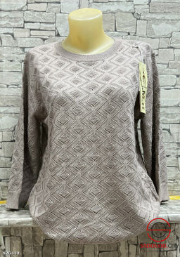 Свитер женский с 3/4 рукавом