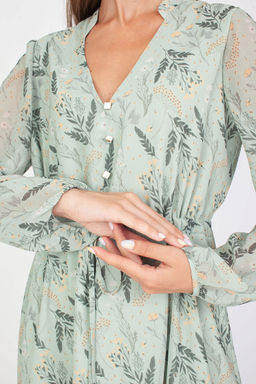 5-3024/774-5065-2 Платье принт Полевые цветы на зеленом фоне - Serginnetti фото 3