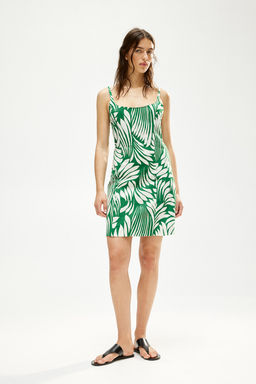 Vestido con tirantes espagueti