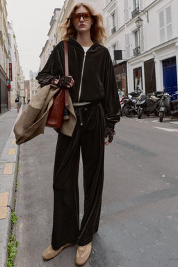 VELVET HOODIE JACKET