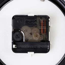 Часы настенные интерьерные «Весенние», двусторонние, на подвесе, плавный ход, 34.5×22 см, d=11 см, от батареек 2хАА