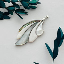 Кулон из Преламутра и Халиотиса