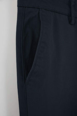 Lacivert Erkek Gabardin Dokulu Kumas Pantolon TMNAW26PL00026