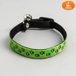 Ошейник светоотражающий Следы лапок, 29 х 1 см, микс цветов