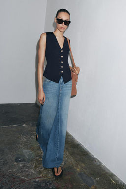 PLAIN KNIT WAISTCOAT TOP