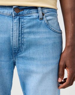 Джинсы мужские