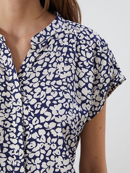 Ka??k Yaka ?i?ekli Bluz