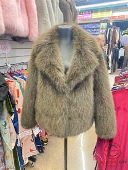 Шуба женская из искусственного меха