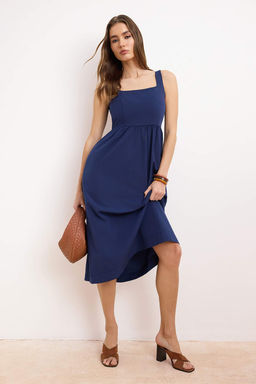 Indigo Belden Ac?lan Midi Korse Dikis Detayl? Dokuma Elbise TWOSS24EL00038