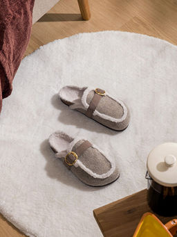 ??i T?yl? Pel?? Kad?n Ev Terli?i